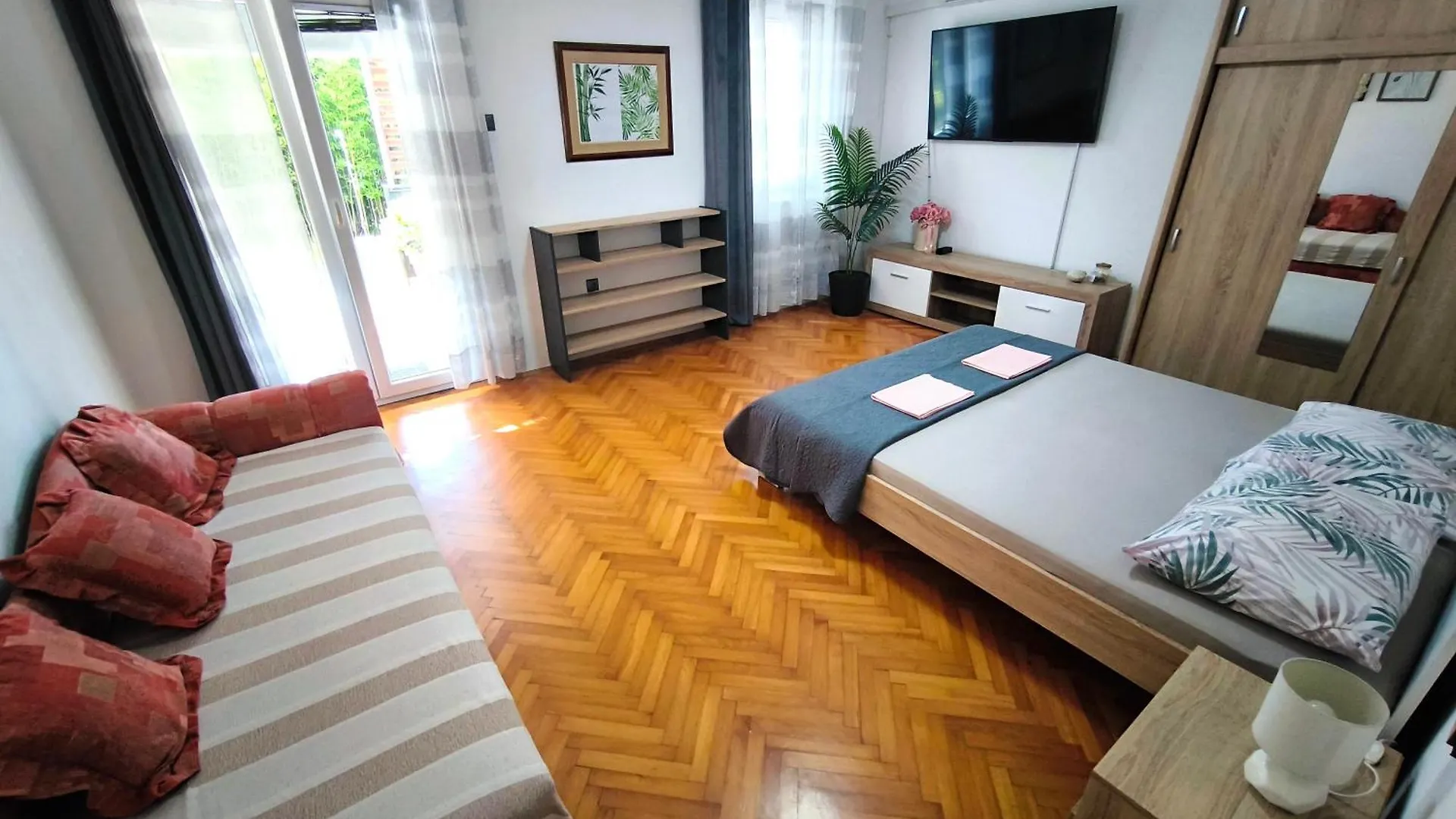Apartmani Andrea Pula 0*,