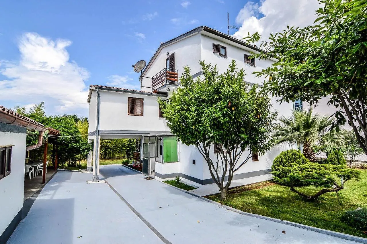 Apartmani Andrea Pula